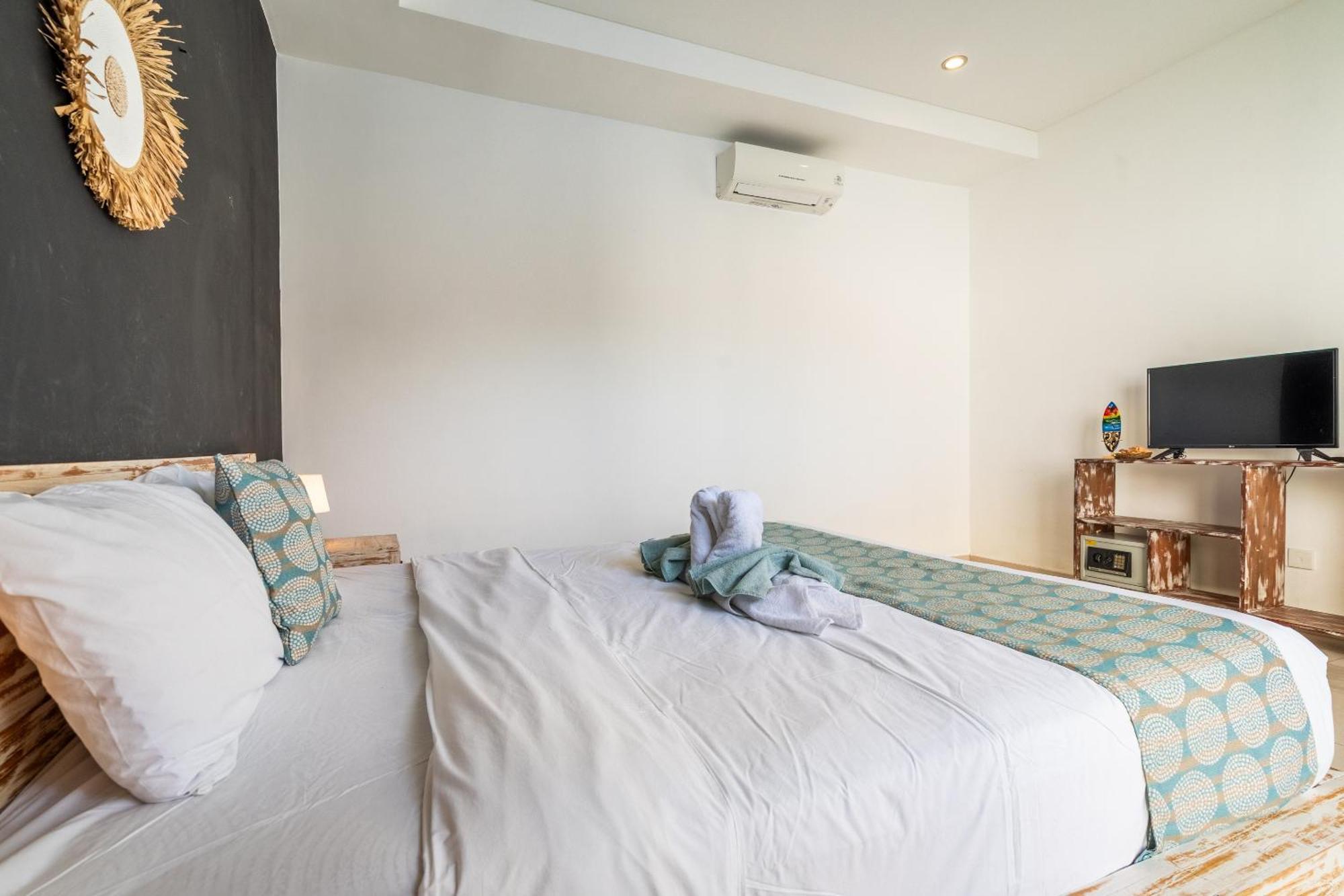 4-Bedroom Pool Villa Near Seminyak Center 外观 照片