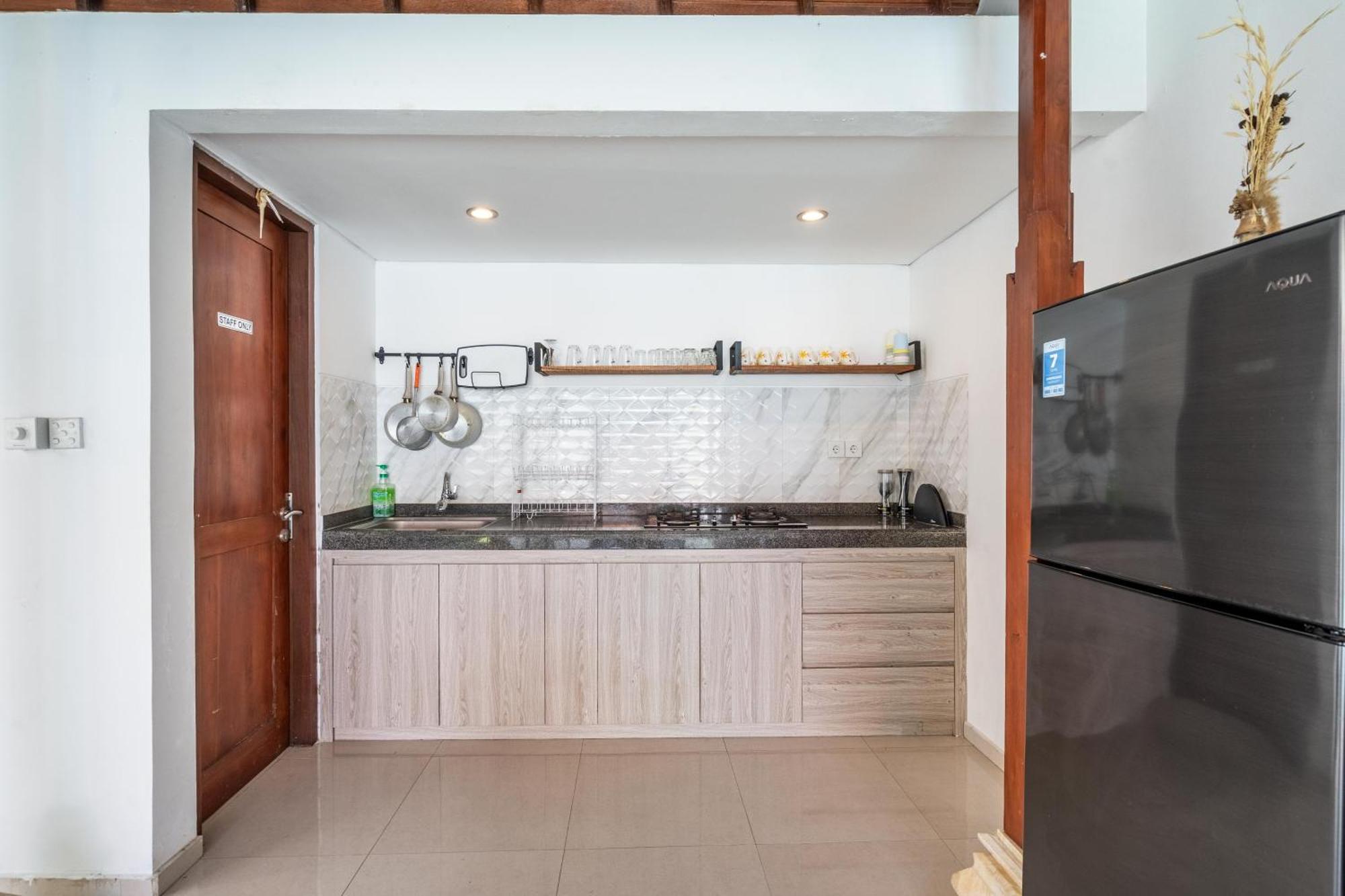 4-Bedroom Pool Villa Near Seminyak Center 外观 照片